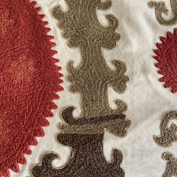 Pottery Barn Square Pillow Case 26" x 26" Green & Terracotta Embroidery - Picture 3 of 11